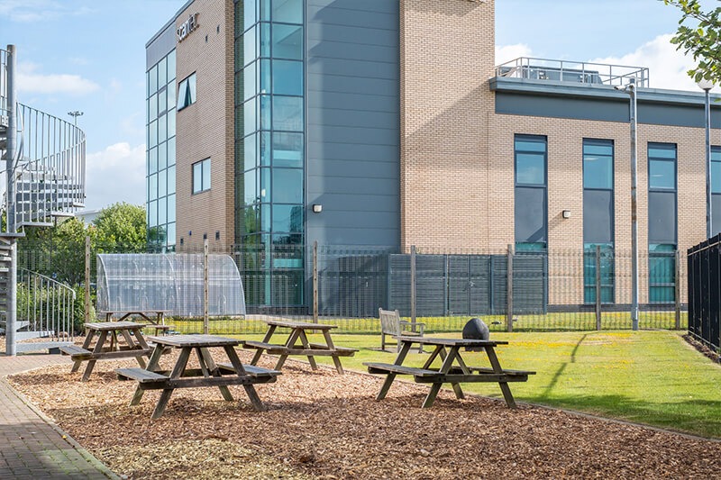 imgi_24_Office-image-9