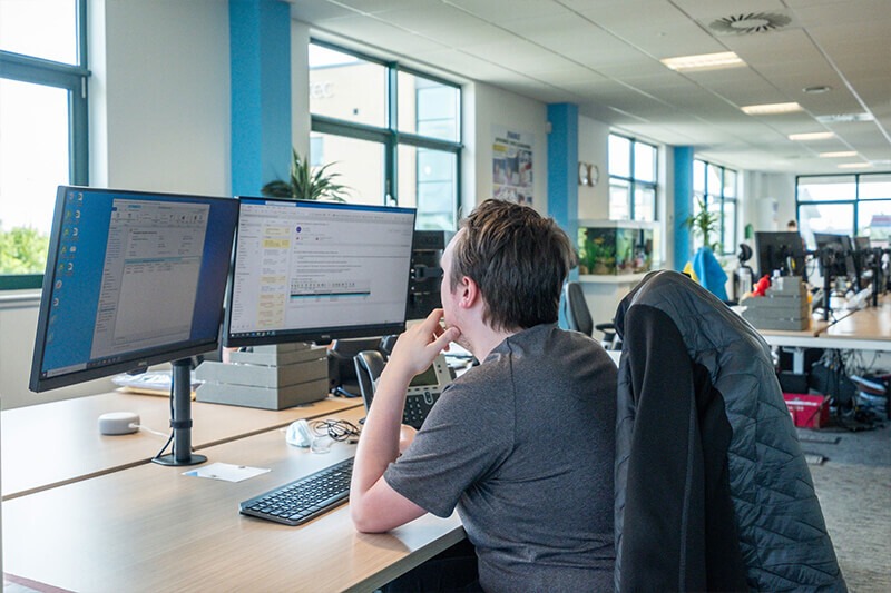 imgi_26_Office-image-12